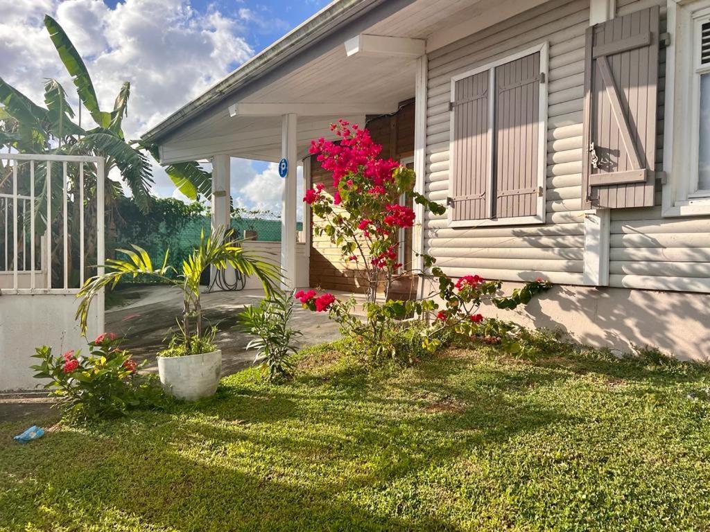 Superbe Villa Bwa Lele Riviere-Salee Экстерьер фото